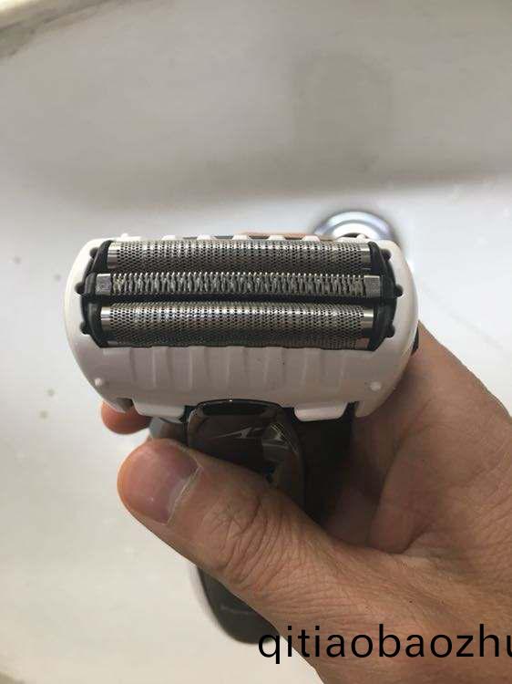 鬀鬚(xu)刀(dao)上(shang)的電(dian)機(ji)爲什(shen)麼用偏(pian)心(xin)軸