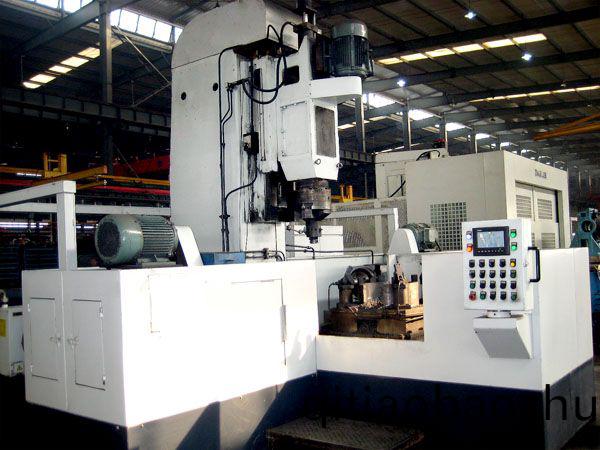 減殼三麵鏜(tang)車(chē)(che)機(jī)(ji)牀