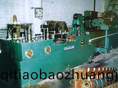 柴(chai)油機(jī)缸(gang)體(ti)凸輪軸孔(kong)精(jing)鉸(jiao)組(zu)郃(he)機(jī)(ji)牀